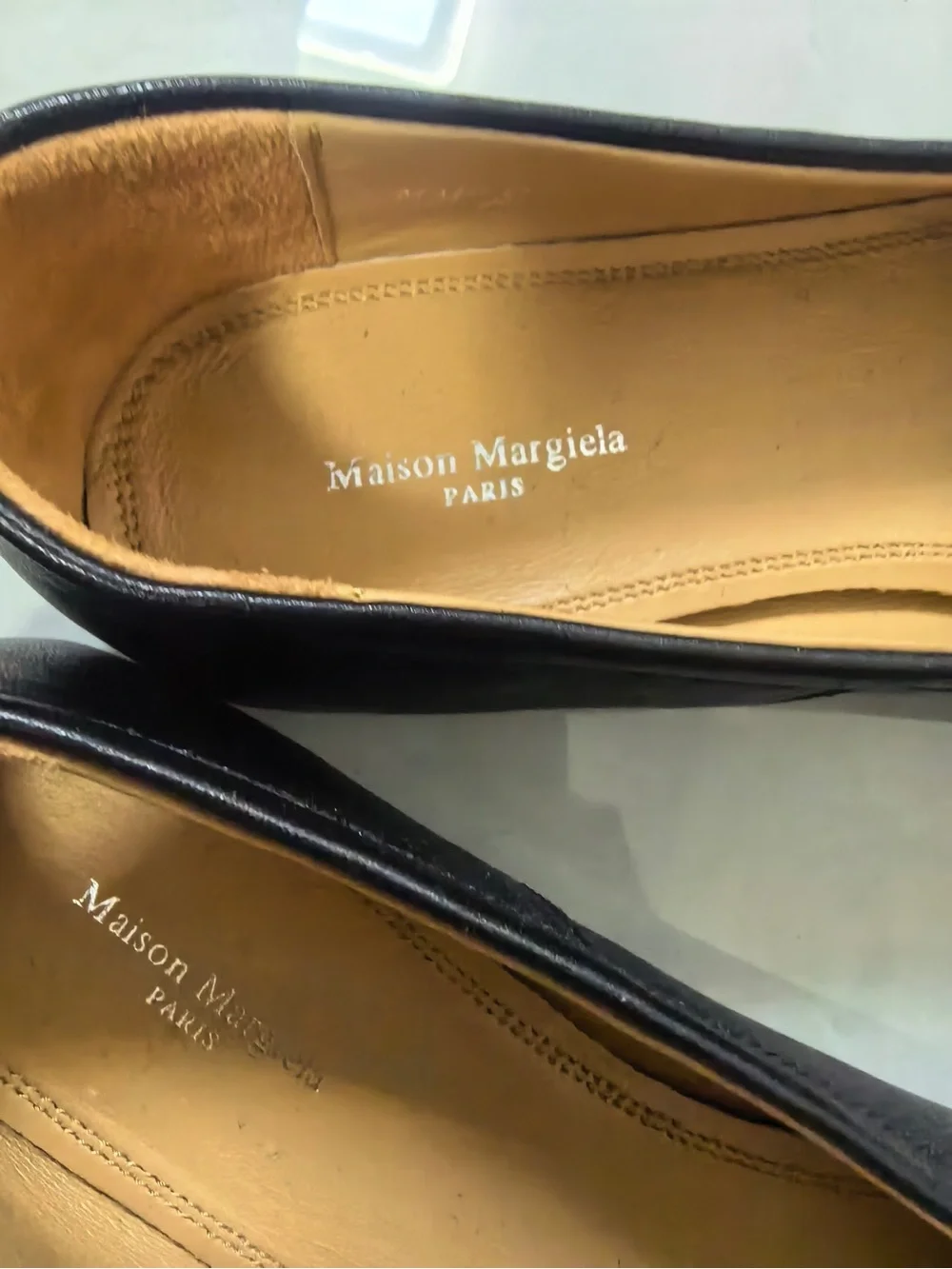 Maison Martin Margiela Black Split-Toe Leather Flats